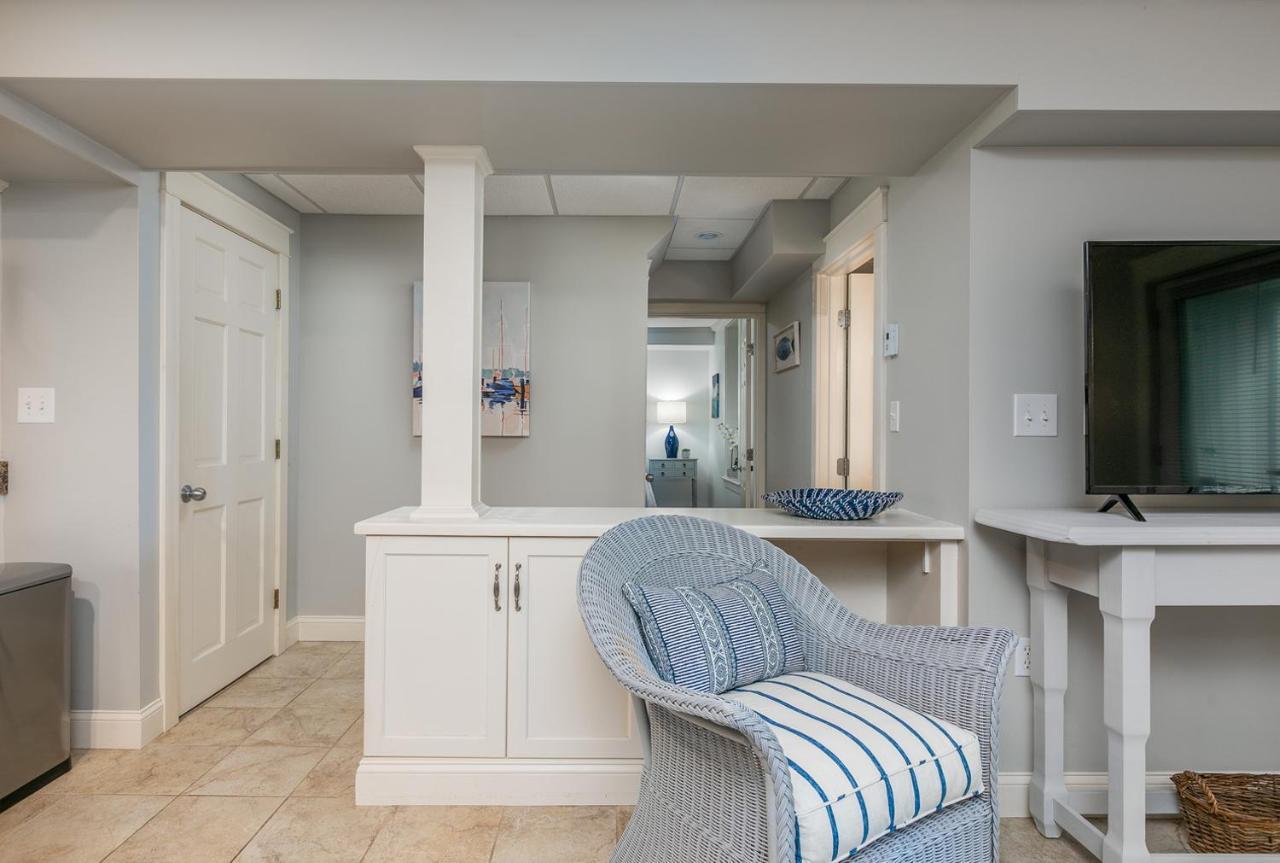 Beautiful Private Oasis - On The River'S Edge Kennebunk Exterior photo